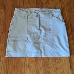 Nwot World wide sportsman skort lots of  pockets soft and comfortable